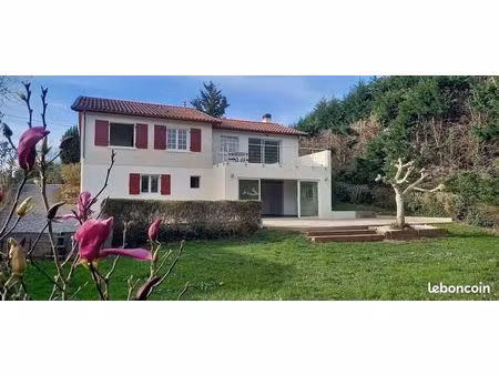 location à l'année - maison agréable  lumineuse et spacieuse - arbonne