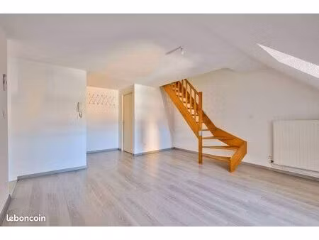 f2 disponible de suite