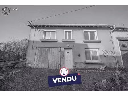 maison de village 3 pièces 90 m²