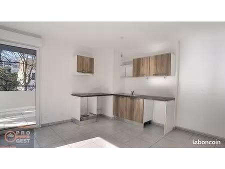 appartement 3 pièces 64 m²