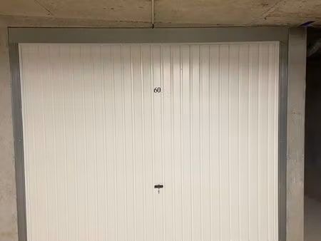 garage à louer