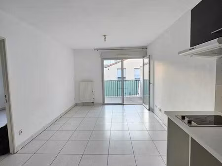 2 pièces  central  lumineux