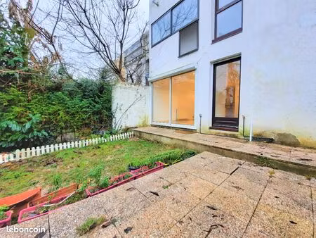 triplex 6 pièces 109 m²