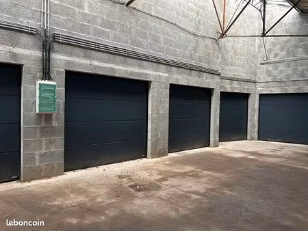 parking/box 1 pièce 18 m²