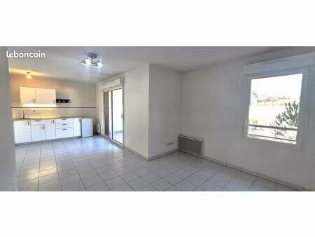 montpellier quartier euromedecine a louer f1 35m2 avec terrasse et parking