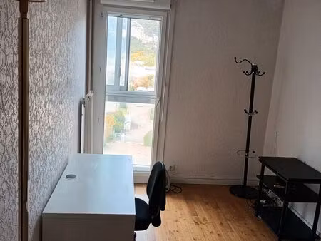 location chambre 300ttc