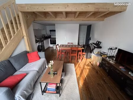 t2 meublé – 39 m² – immeuble en pierre rénové – quartier saint-genès (bordeaux)