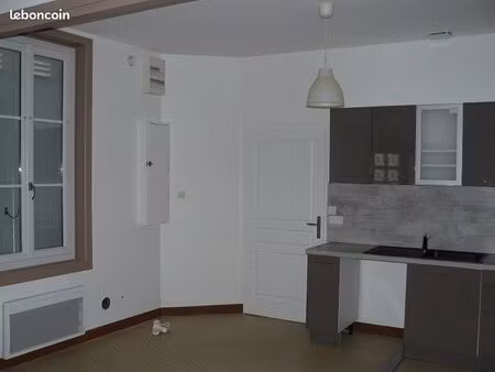 location appartement centre st caprais de bordeaux