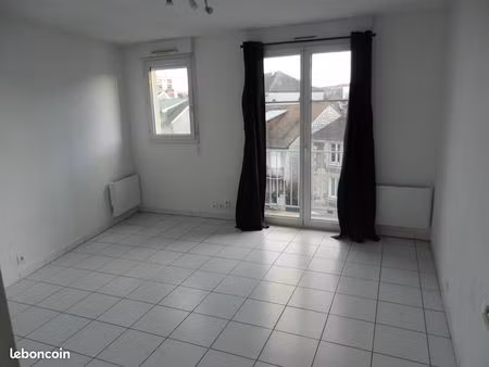 brive centre t2 46 m² avec parking