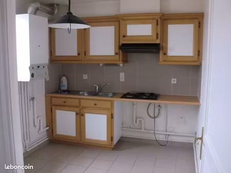 bel appartement 56m2 f2 charleville centre