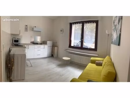 location t2 reignier