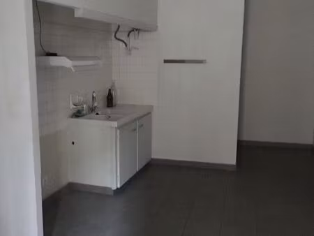 petit appartement rdc