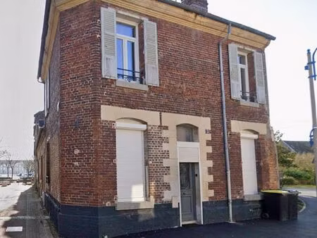 maison 77m² en plein centre ville de la fère
