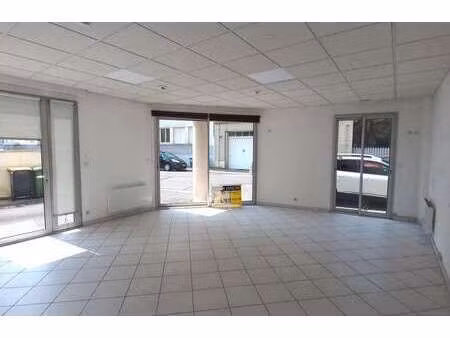vente bureaux et commerces à châteaubriant centre (44110) : à vendre / 46m² châteaubriant 