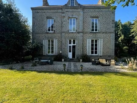 ancien presbytère à saint-bomer-les-forges