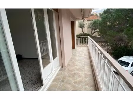 location appartement  m² t-2 à la seyne-sur-mer  814 €