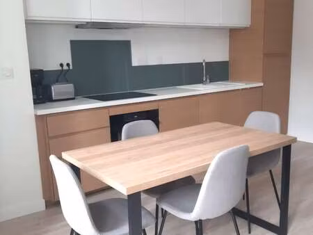 location appartement 2 pièces meublé à montfort-sur-meu (35160) : à louer 2 pièces meublé 