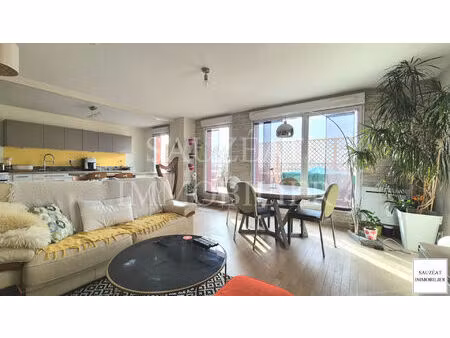 l'hay les roses - appartement familial avec terrasse