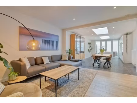 gerenoveerd huis met 3 slaapkamers te koop in kristus koning