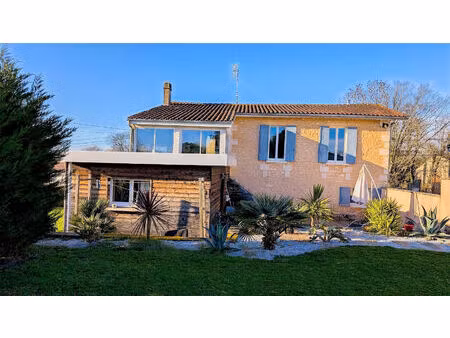vente maison 5 pièces 150 m² reignac (33860)