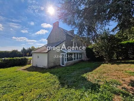 maison en pierres proche de la mer rénovée en 1999