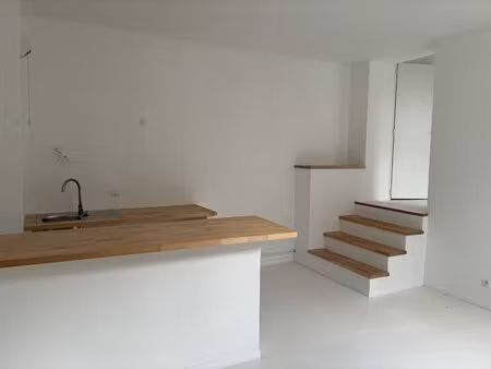 t2 rénové d'environ 39 m² - secteur de la grosse cloche