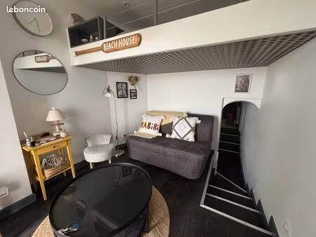 f1 meublé face à la mer