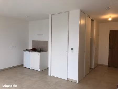 loue t1 31m2 avec terrasse bezannes