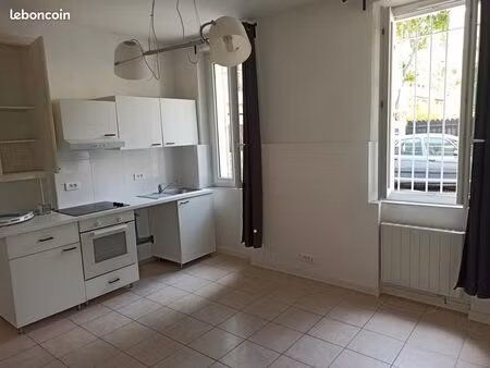 t2 non meublé à la seyne-sur-mer