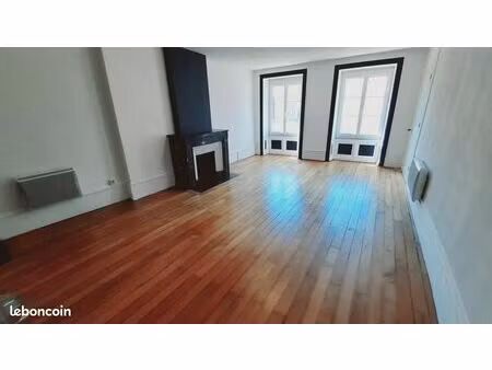 appartement 2 pièces 71 m²