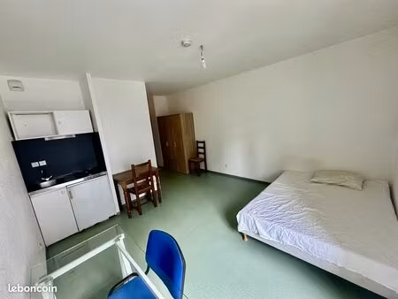 studio 1 pièce 22 m²