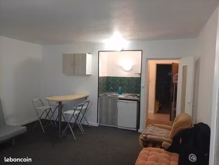 studio proprement rénové