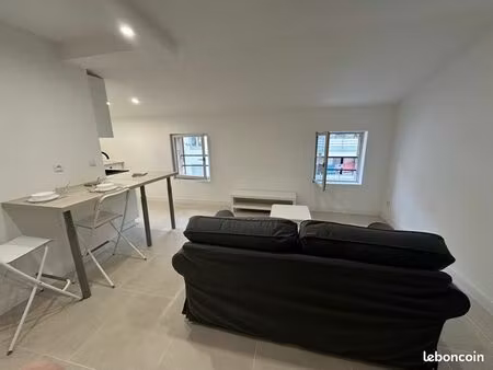 t2 entièrement rénové cœur de ville