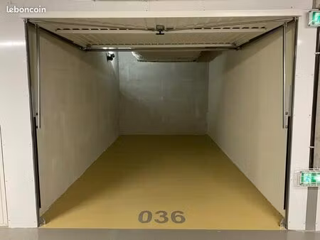 box garage stockage résidence sécurisée