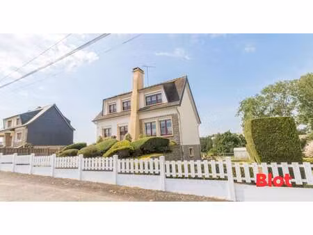 vente maison viager à saint-étienne-en-coglès (35460) : à vendre viager / 88m² saint-étien