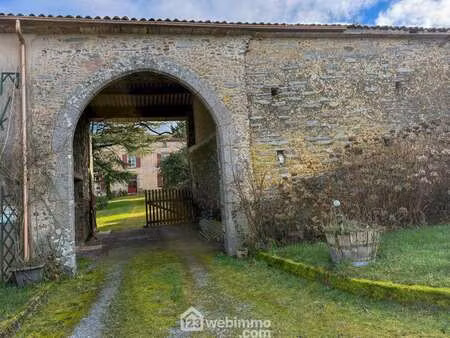 vente maison à la châtaigneraie (85120) : à vendre / 692m² la châtaigneraie