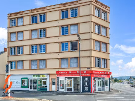 montluçon  a vendre appartement entièrement meublé.