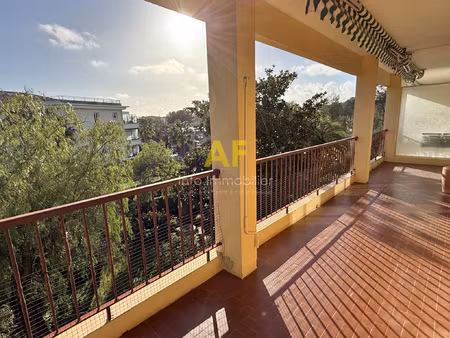 appartement 2 pièces 55m2 avec belle terrasse  cellier et pa