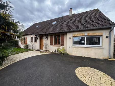 rebréchien maison familiale 5 ch au calme avec piscine chauffée