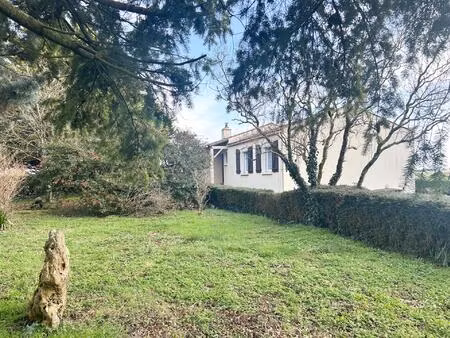 maison située dans un hameau
