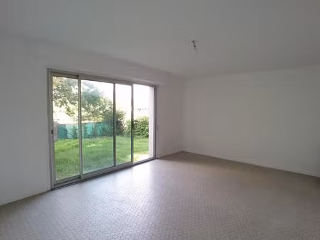 pau maison t3 cami salie