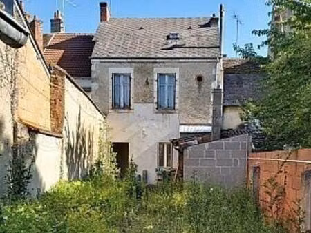 grande maison lumineuse proche tous commerces et commodités