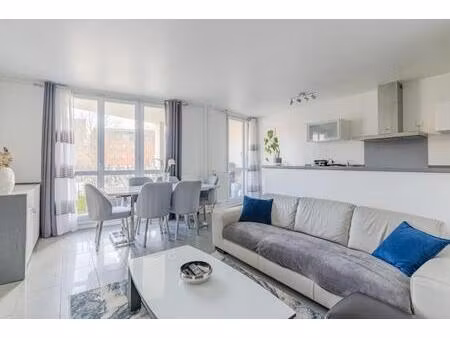 appartement de 5 pièces de 92 m² à créteil
