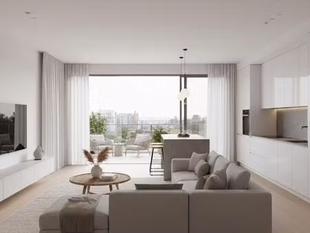 **rare à saisir: beau 4 pièces avec loggia**