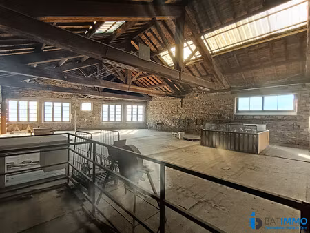 entrepôt polyvalent 660 m² - multiples usages