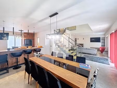 élégante demeure contemporaine au coeur du petit robinson