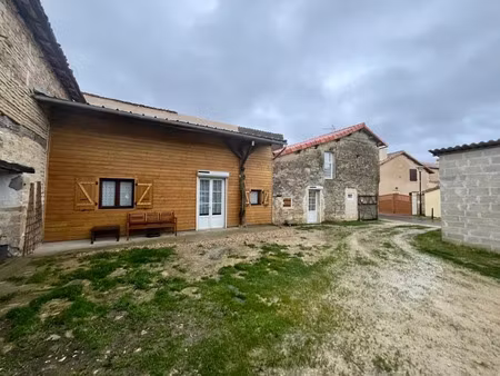 vente maison 3 pièces 120 m² à villefagnan (16240)  69 996 €