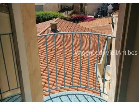 vieil antibes studio dernier étage