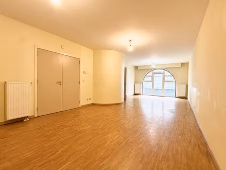 appartement te huur in elsene met 2 slaapkamers