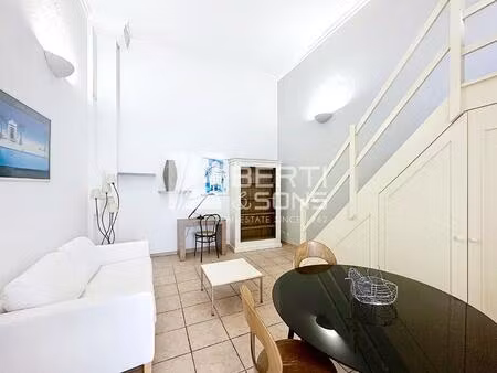 la napoule - studio mezzanine 35m2 - mer et port a pieds - parking - climatisation